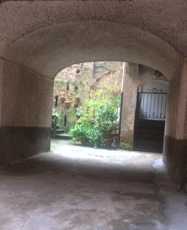 L'Arco Di Corso Garibaldi 202 Villa Soveria Mannelli Bagian luar foto